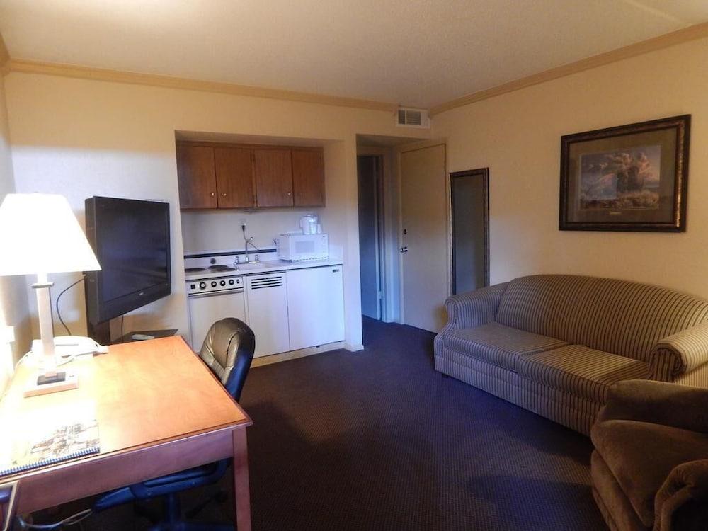 Quality Inn Chickasha Exterior photo